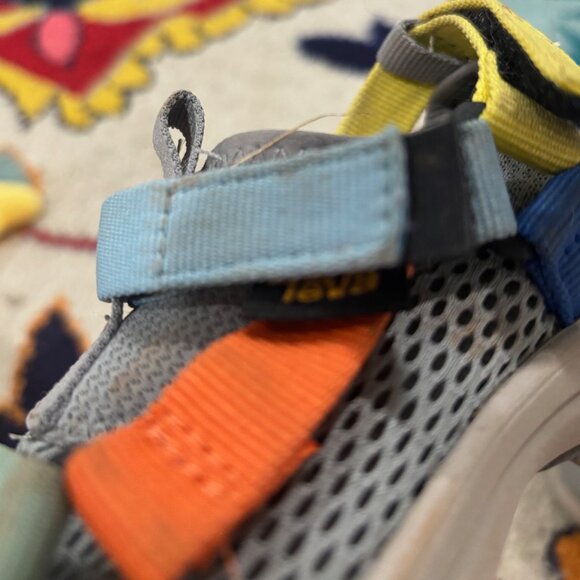 Teva Unisex-Child Outflow Universal Sandal - Size 12 Kids - Picture 13 of 14